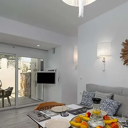 Отель Orama Milos 4*